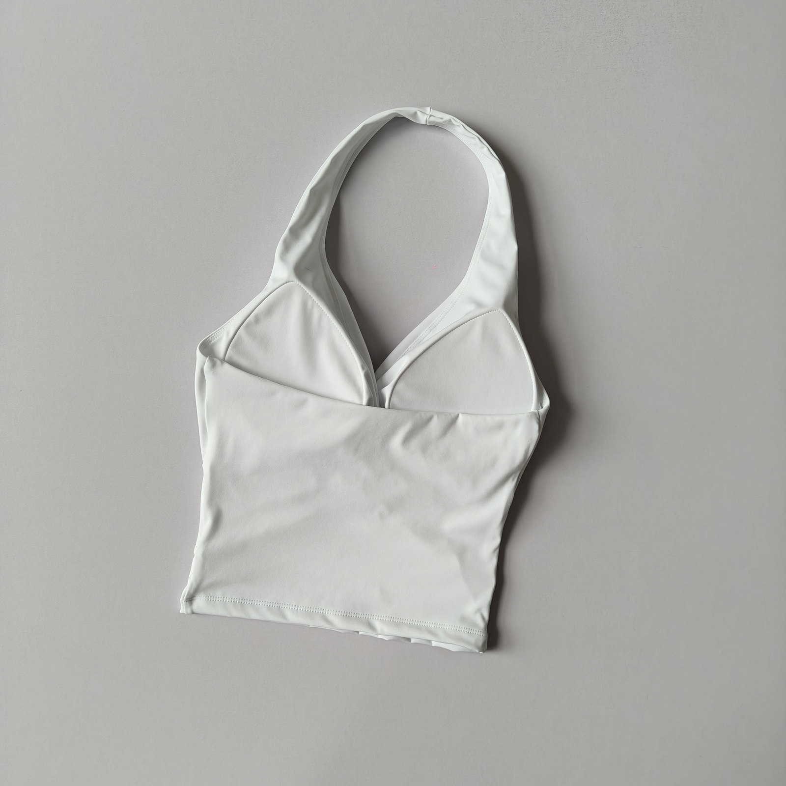 เสื้อชั้นในกีฬาแบบไร้สายรัดคอ  - Pilates Yoga Exercises บทวิจารณ์และราคา